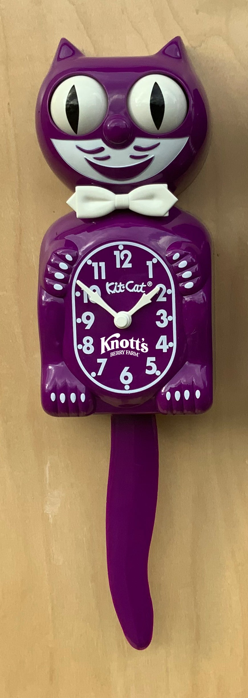 Boysenberry Kit-Cat Klock | Rich 15.5